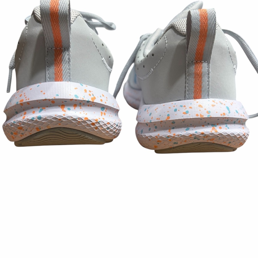 Under Armour Girl’s Light Gray Sneakers with Blue Logo and Speckled Sole - Picture 6 of 9